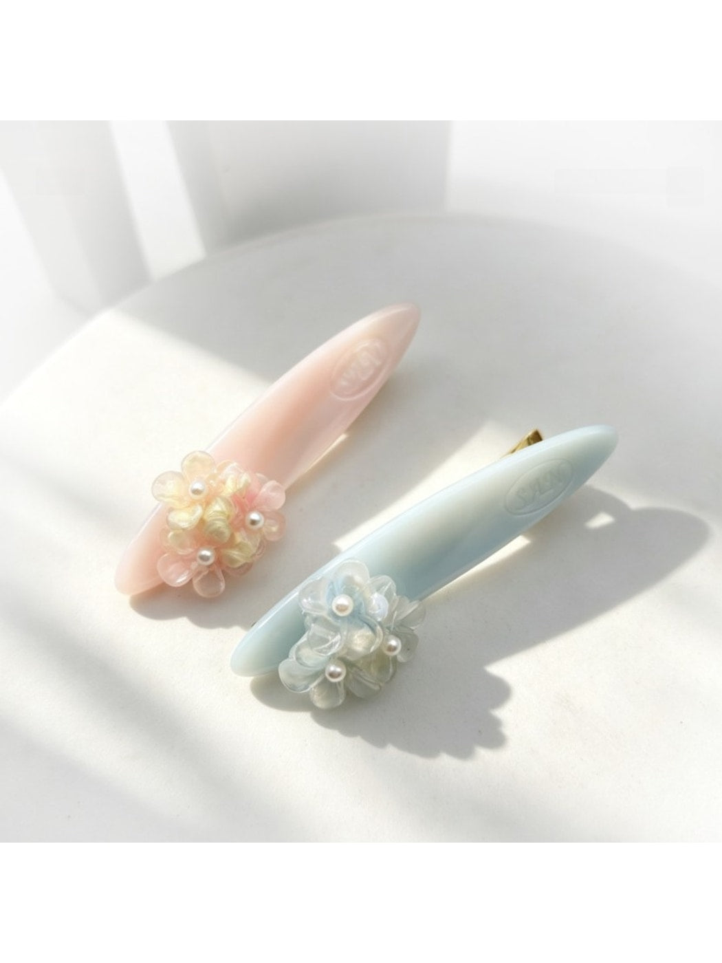Beau - Sweet Floral Acetate Bangs Hair Clip