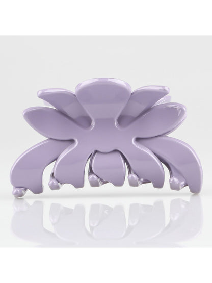 Beau - Minimalist Solid Color Flower Shaped Claw Clip