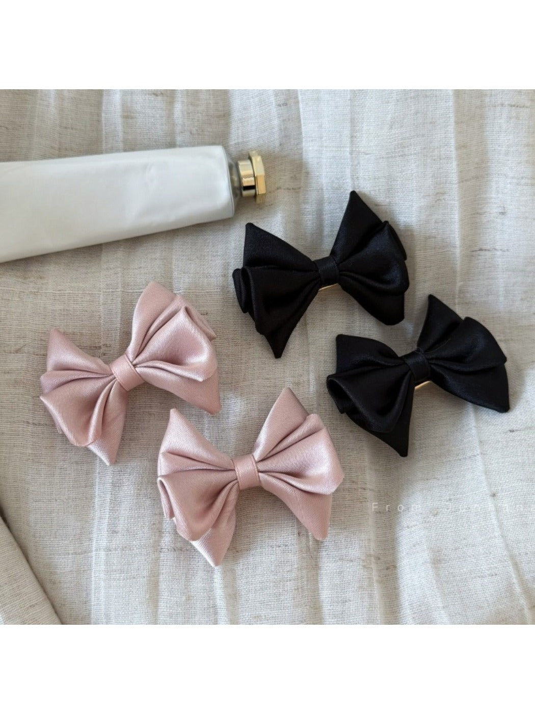 Beau - Satin Bow Shaped Hair Clip