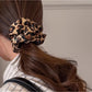 Gifty - Chic Leopard Print Ruched Scrunchie