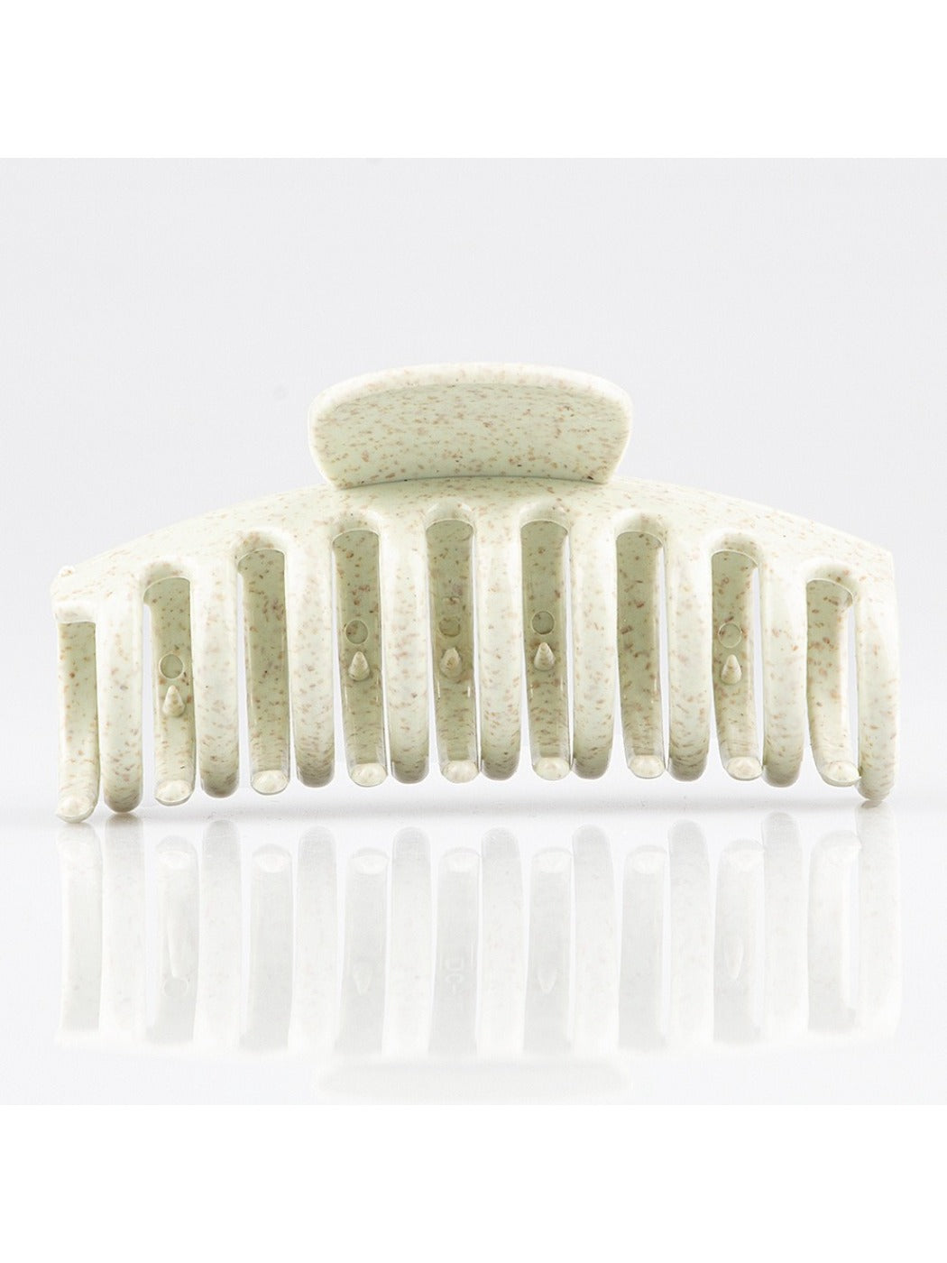 Beau - A Minimalist Solid Color Hair Claw Clip