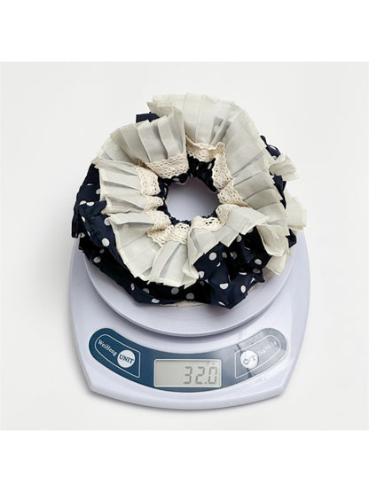 Gifty - Polka Dot Lace Scrunchie Hair Ban