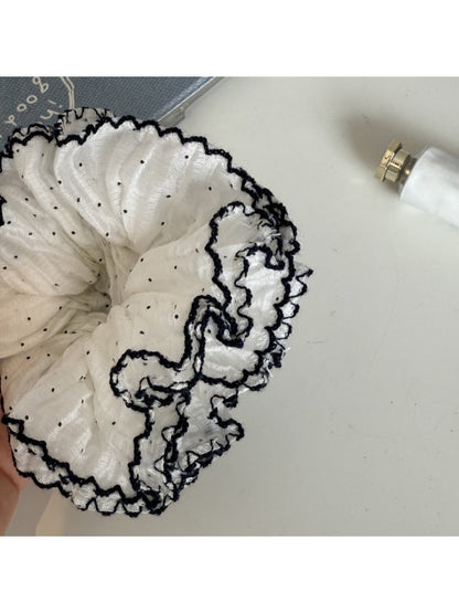 Gifty - Black Edge Polka Dot Ruched Scrunchie