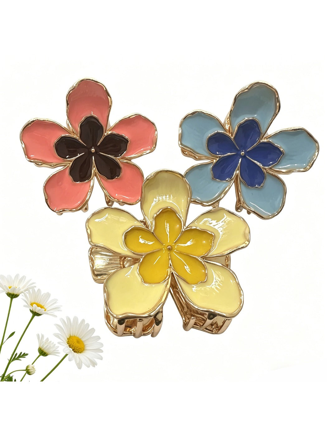 Beau rural style flower shaped hair clip with beige fabric petals and gold center