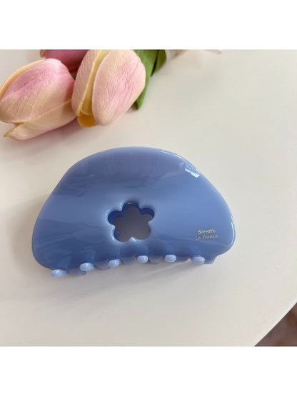 Beau - Hollowed-Out Flower-Shaped Hair Clip