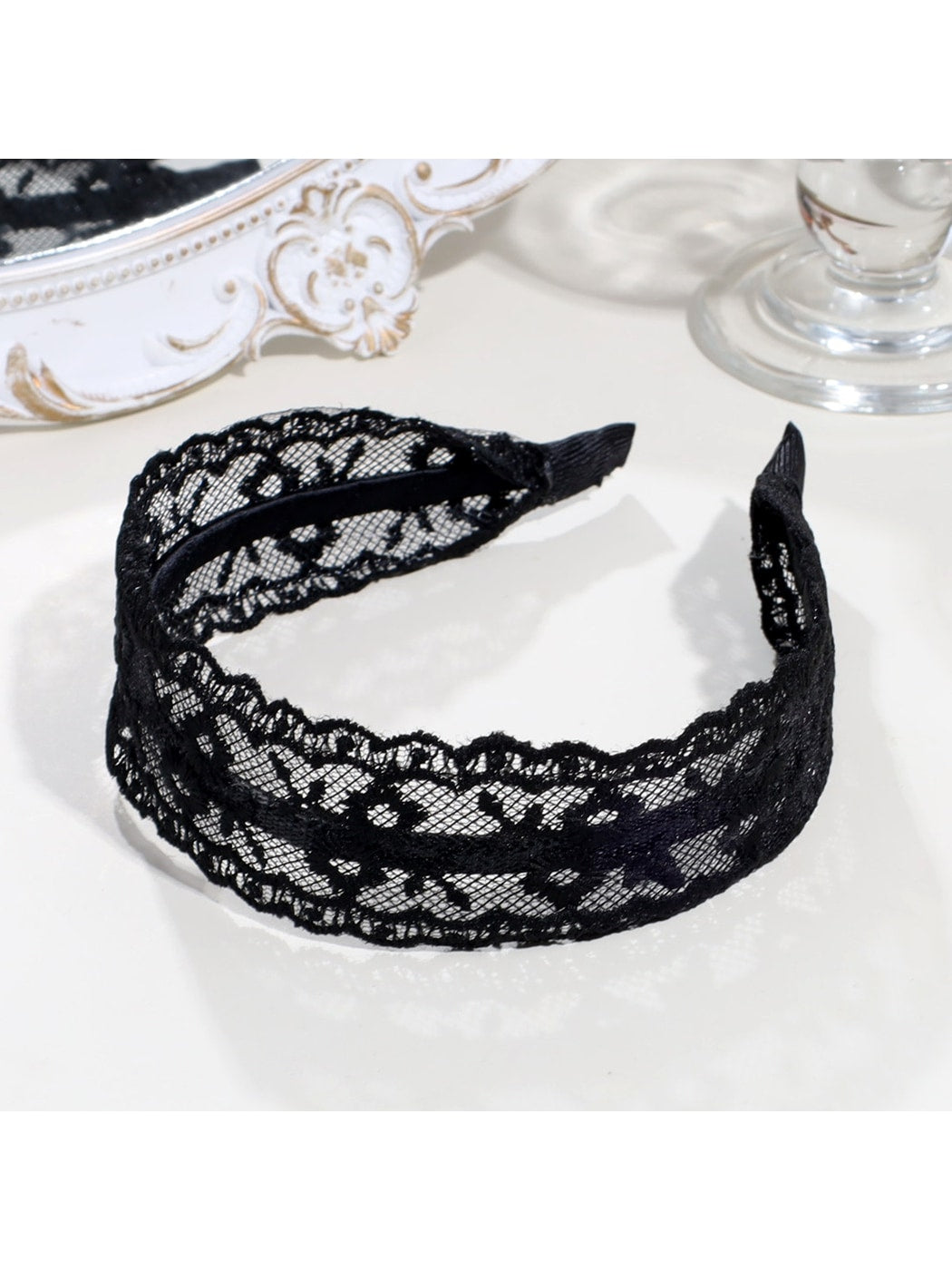 Gifty - Elegant Hollow Lace Wide Women's Headband