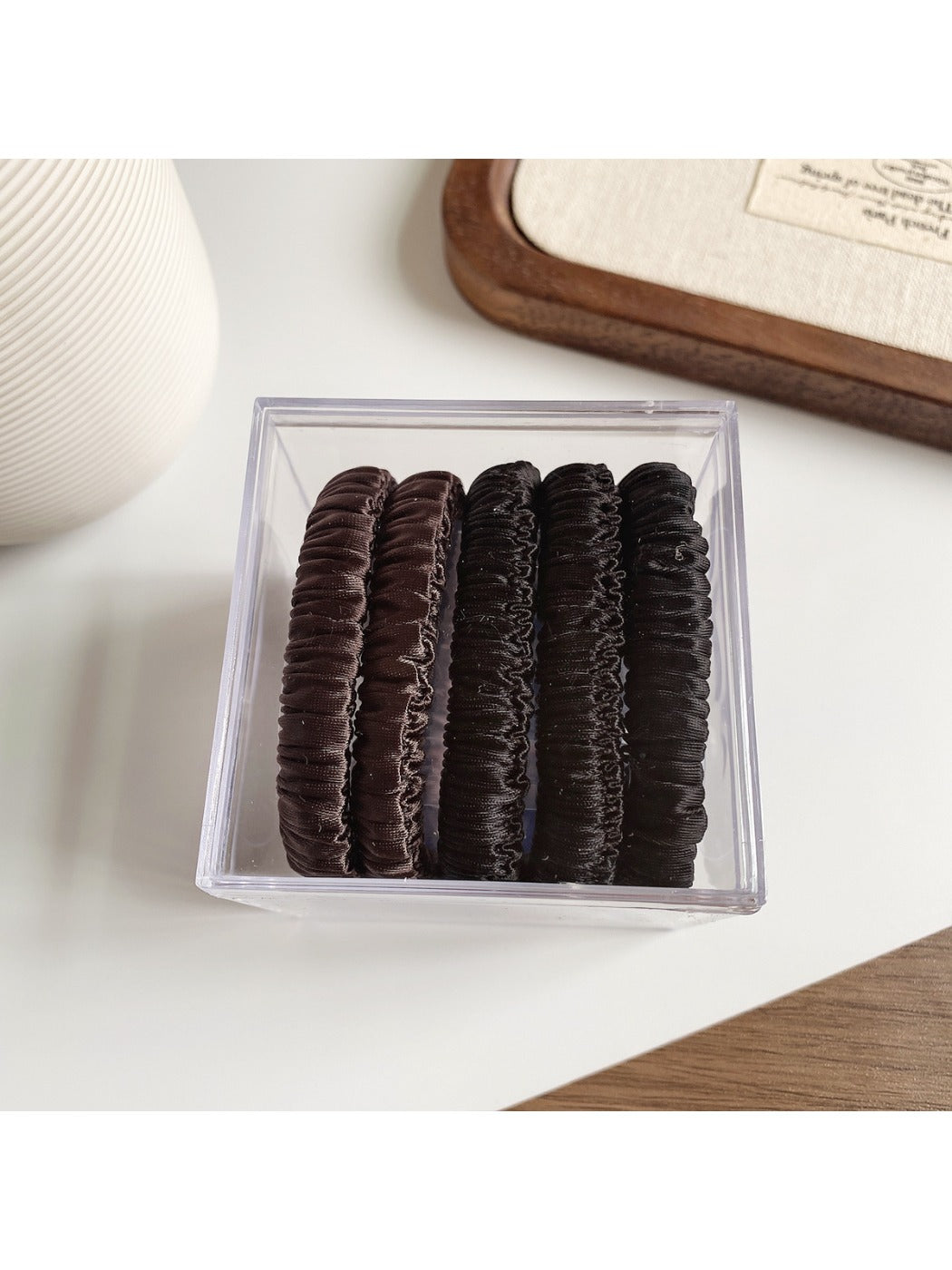 Gifty - Minimalist Satin Sausage-Shaped Hair Tie