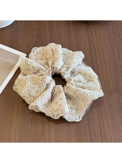 Gifty - Four Layer Lace Mesh Light Luxury Hair Circle