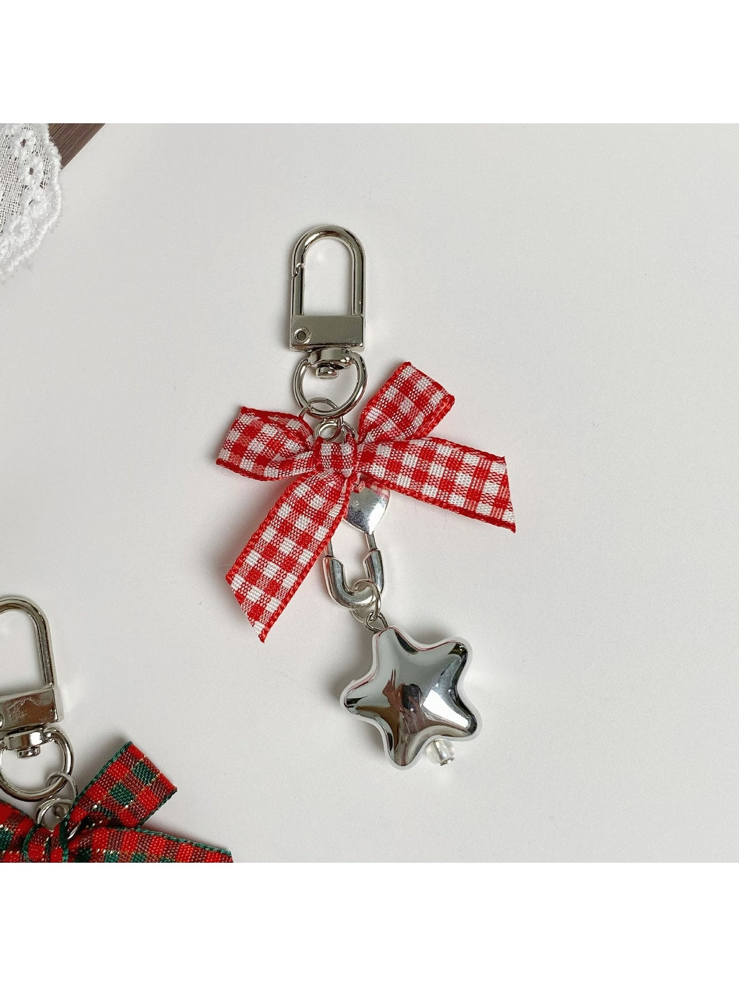 Keypus - Five Point Star Bow Flocked Holiday Keychain