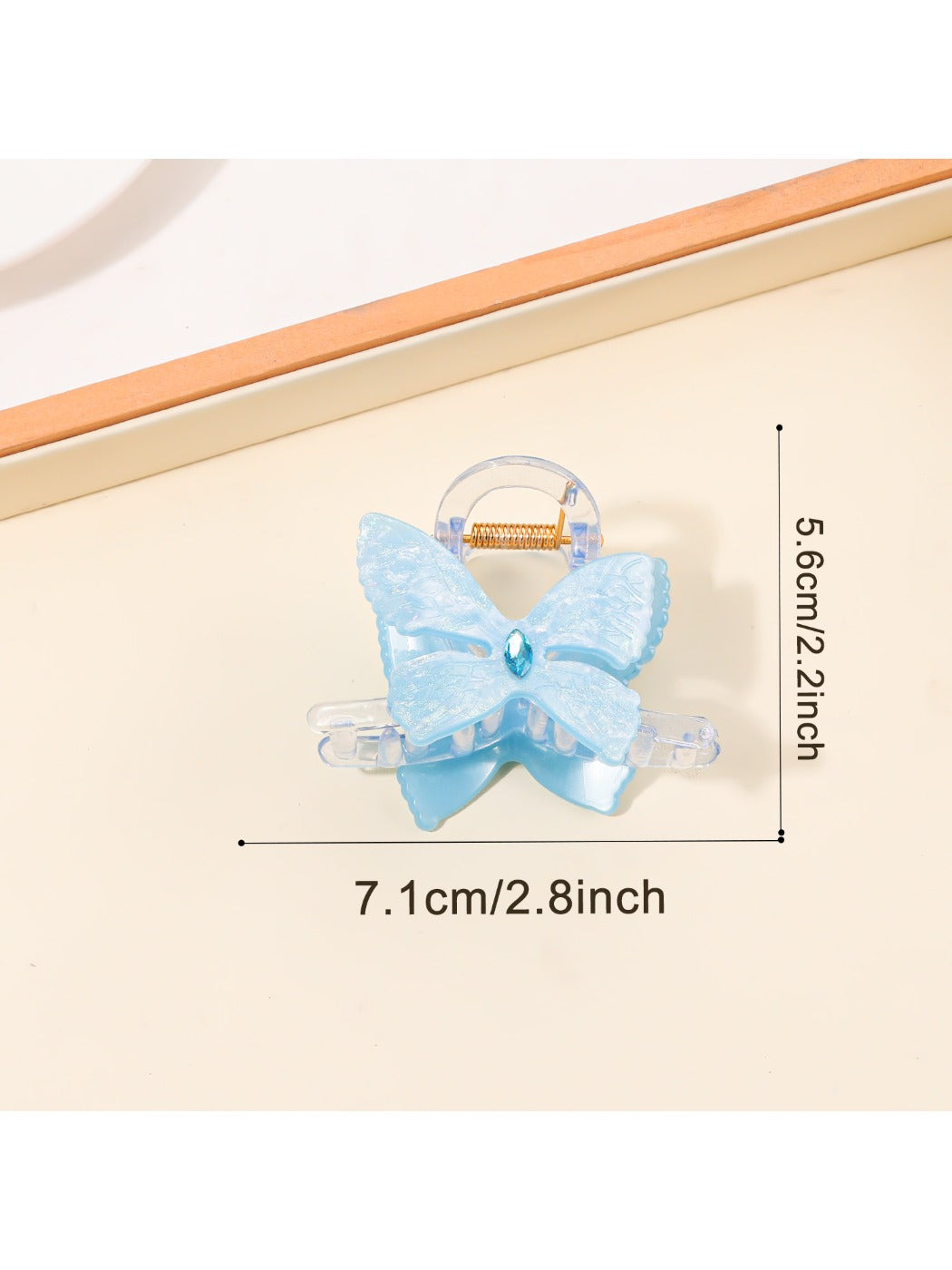 Beau - Elegant Butterfly Crisscross Shaped Claw Clip