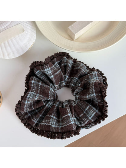 Gifty - Classy Plaid Hair Scrunchie