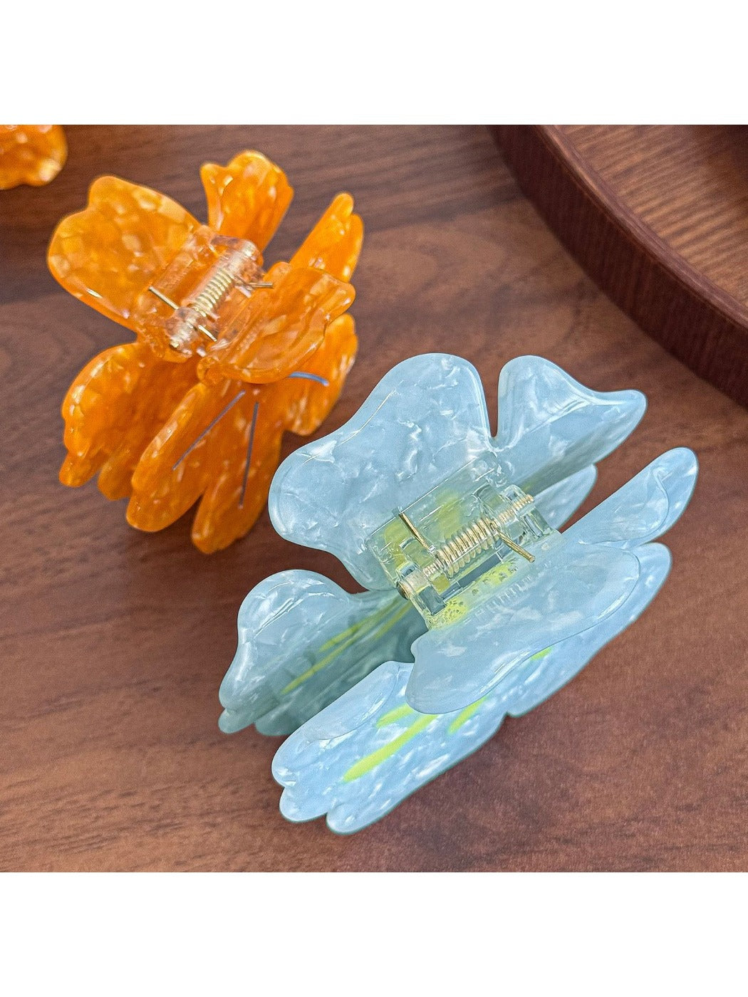 Beau - Large Acetate Flower Hair Clip High Ponytail