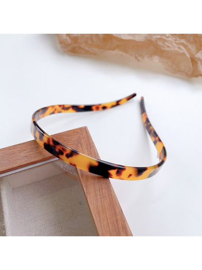 Gifty - Elegant Curved Slim Headband