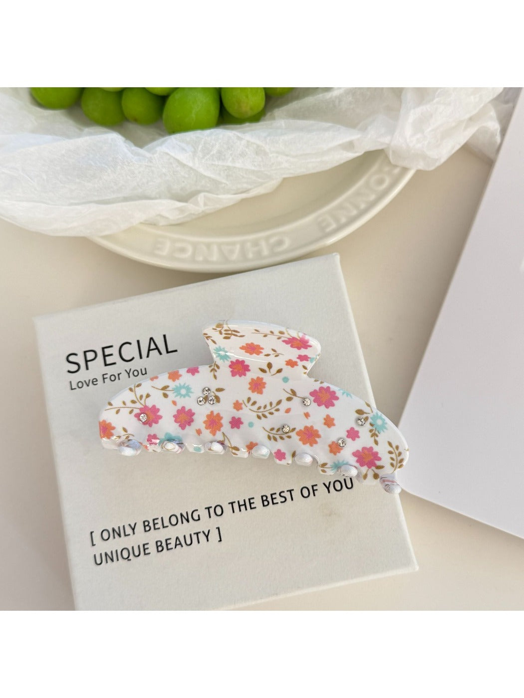 Beau - Sweet Floral Pattern Hair Claw Clip