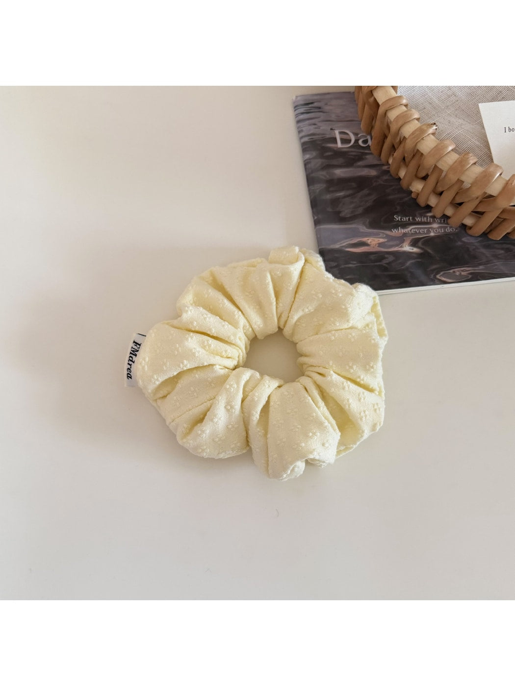 Gifty - Polyester Textured Knit Elastic Scrunchie