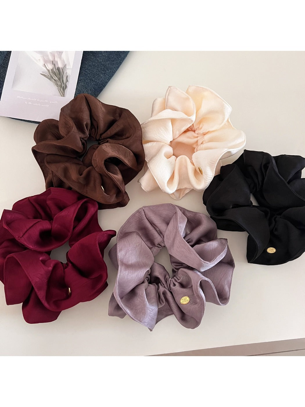 Gifty - Textured Satin Spiral-Shaped Hair Tie