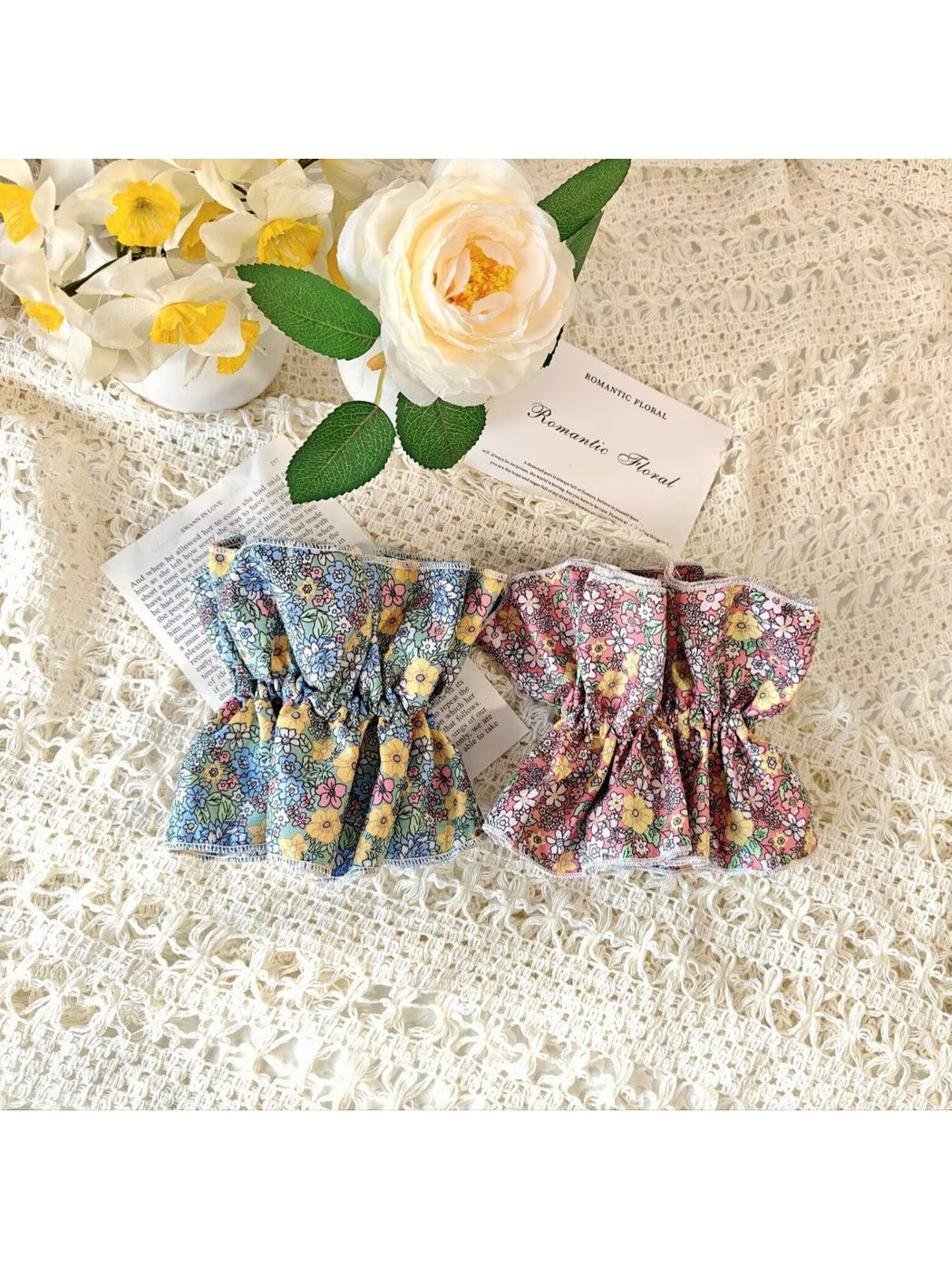 Gifty - Sweet Flower Print Fabric Scrunchie