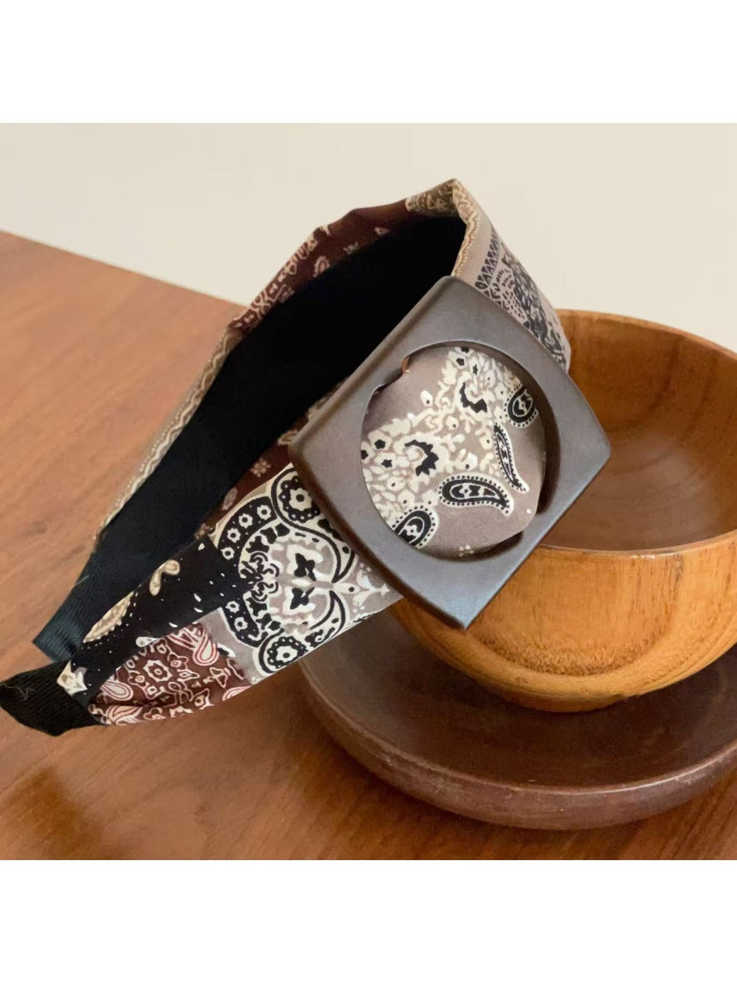 Gifty - Cashew Flower Wide-Edged Hair Hoop