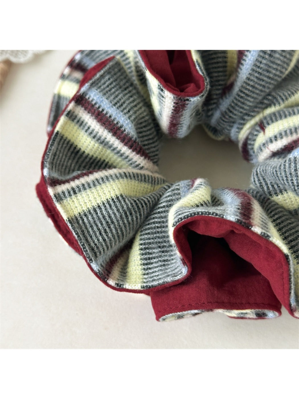 Gifty - Vintage Elegant Hair Ties