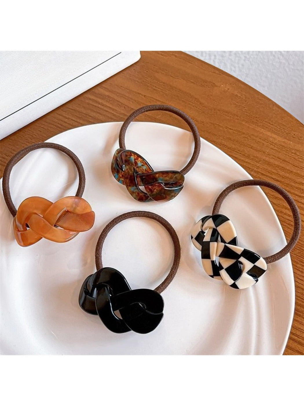 Gifty - Classic Check Hair Tie