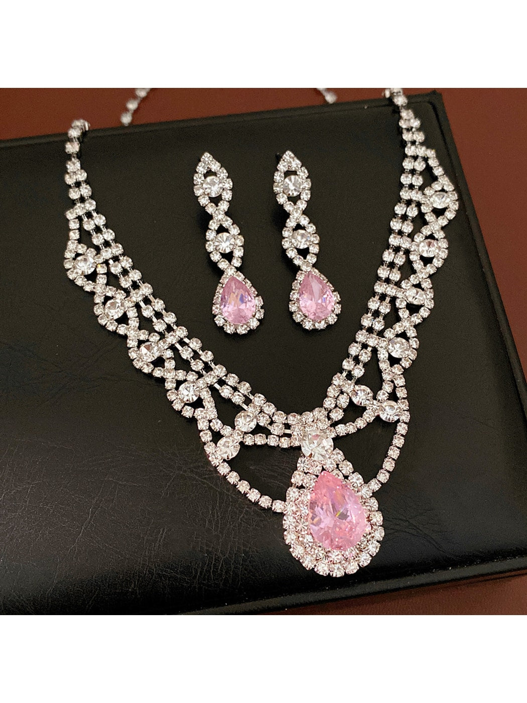 Nozari - Vintage Water Drop Necklace and Earrings Set