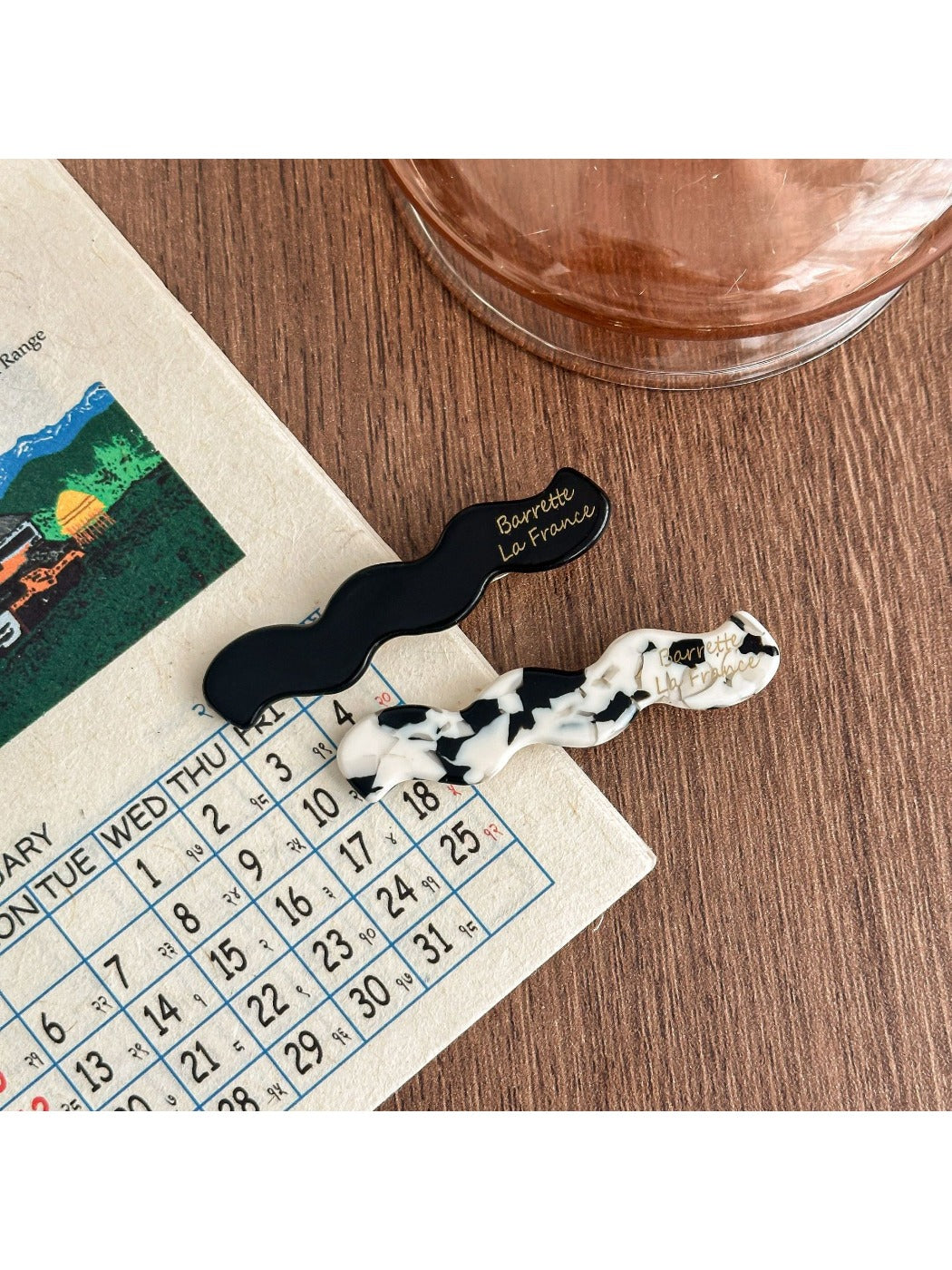 Beau - Vintage Wave-Shaped Hair Clip