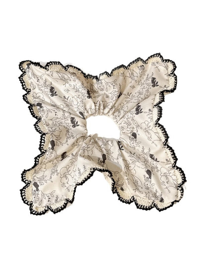 Gifty - Chic Black Floral Lace Scrunchie