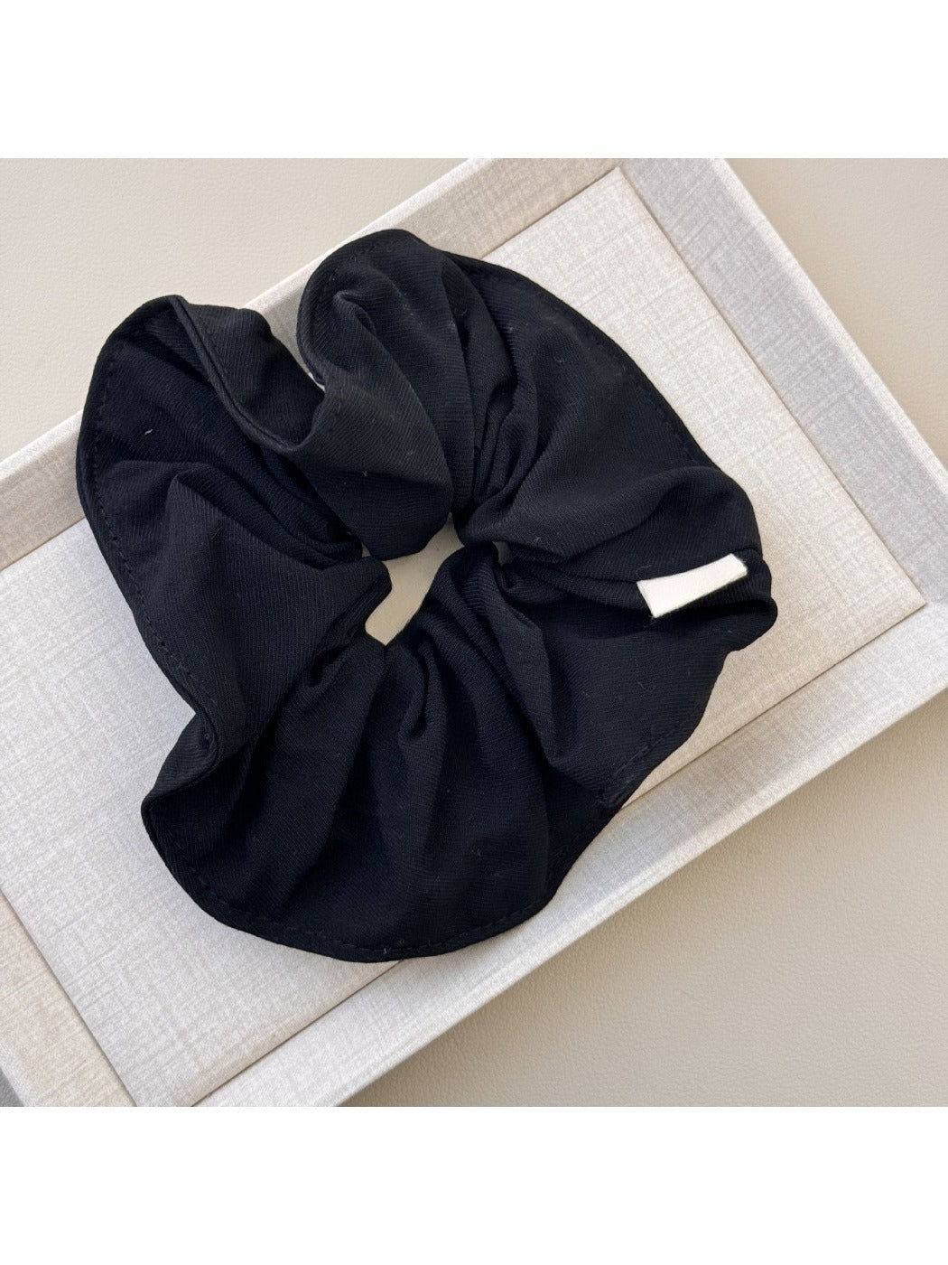 Gifty - Fluffy Scrunchie Hair Tie