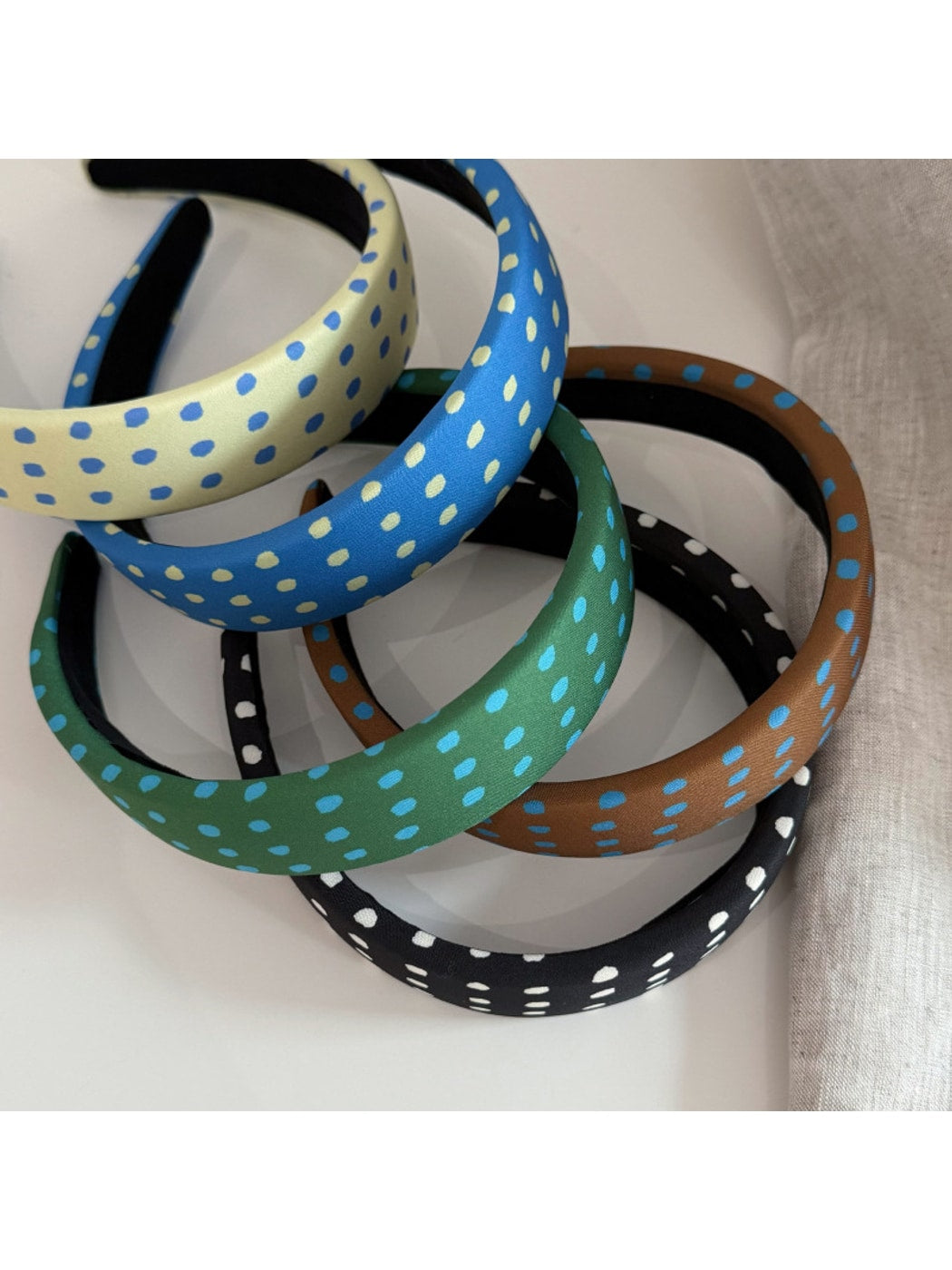 Gifty - Polka Dot Padded Fabric Wide Form Headband