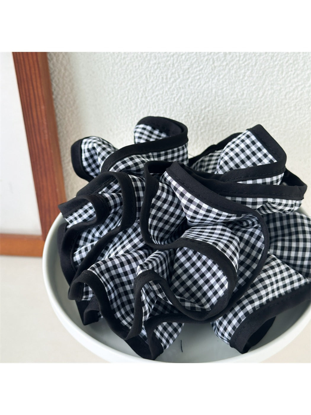 Gifty - 4 Layer Plaid Scrunchie Hair Tie