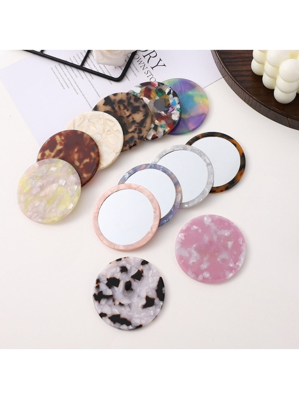 Mirroray - Multi Hued Round Compact Mirror