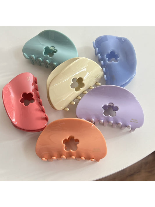 Beau - Hollowed-Out Flower-Shaped Hair Clip
