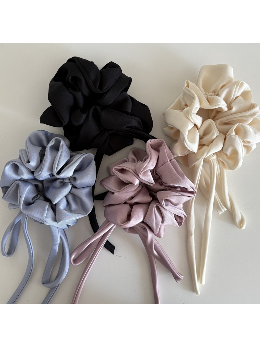 Gifty - Satin Bow Ribbon Oversized Scrunchie