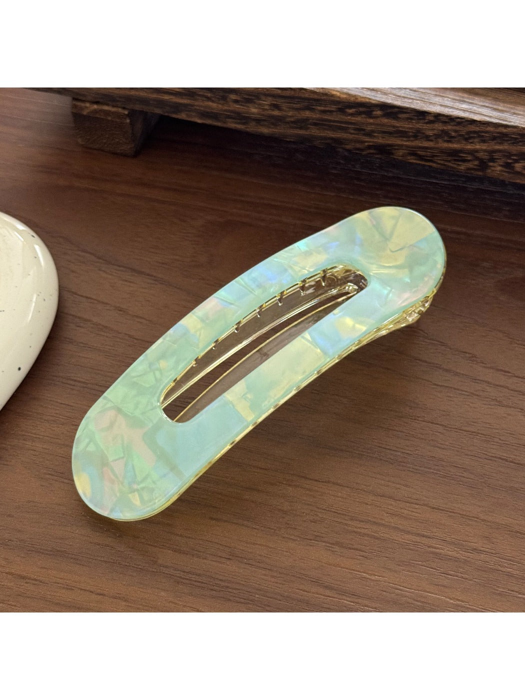 Beau - Marbled Heart Cutout Acrylic Hair Clip