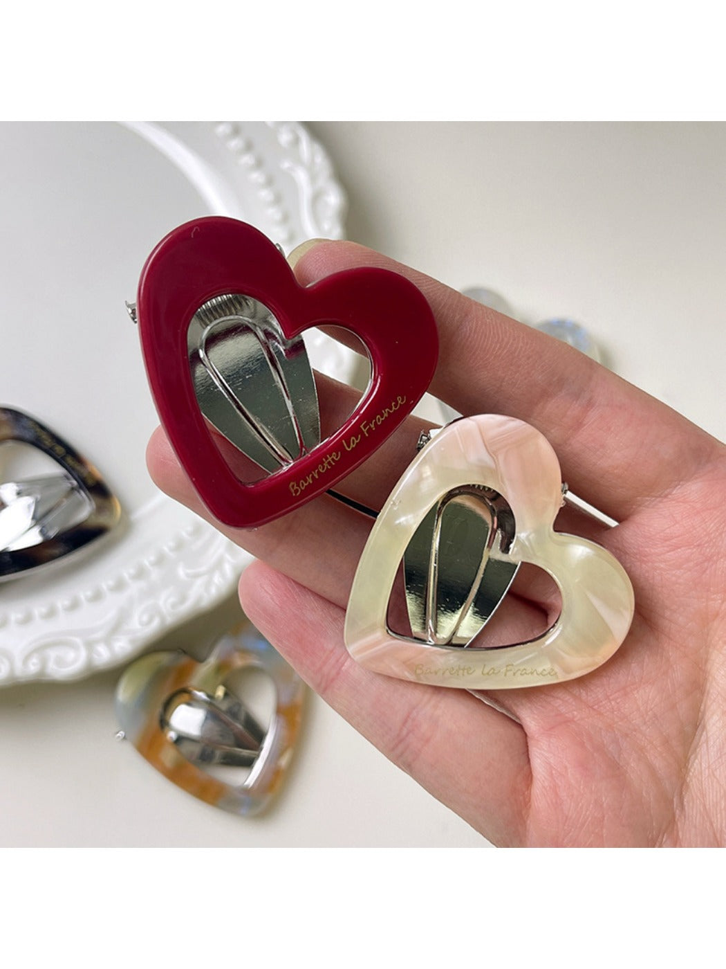 Beau - Stylish Heart Shaped Openwork Hair Clip