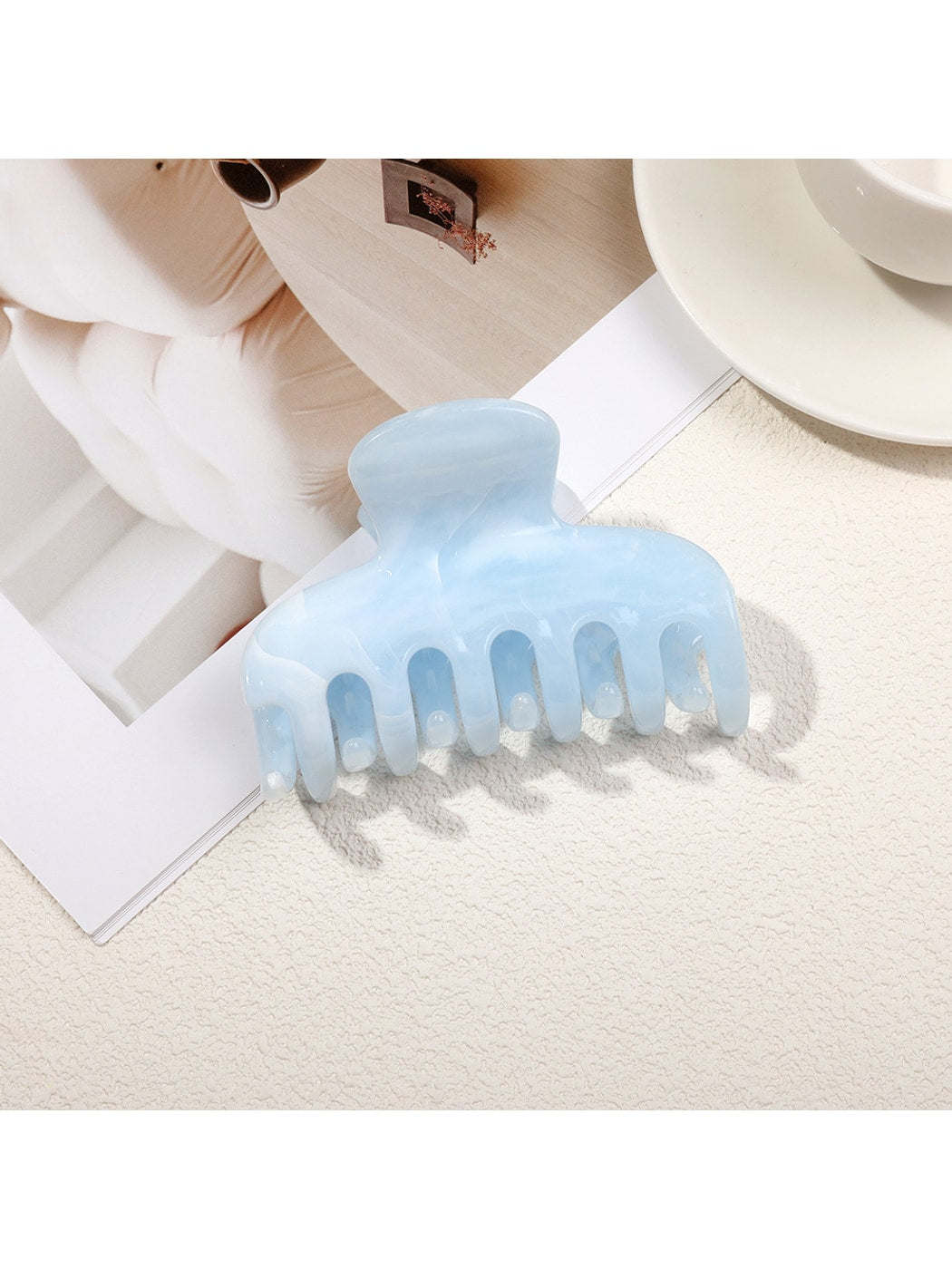 Beau - Glossy Marbled Pattern Hair Claw Clip