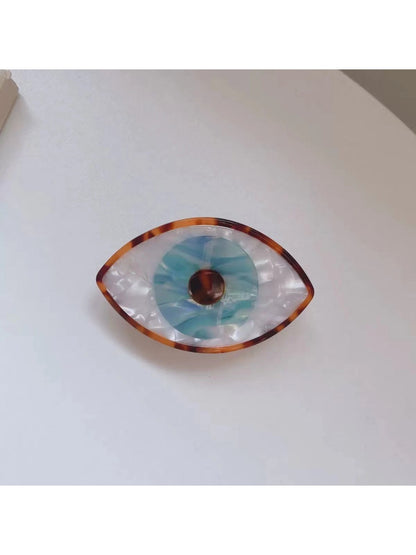 Beau - Fashionable Big Eye Hair Clip