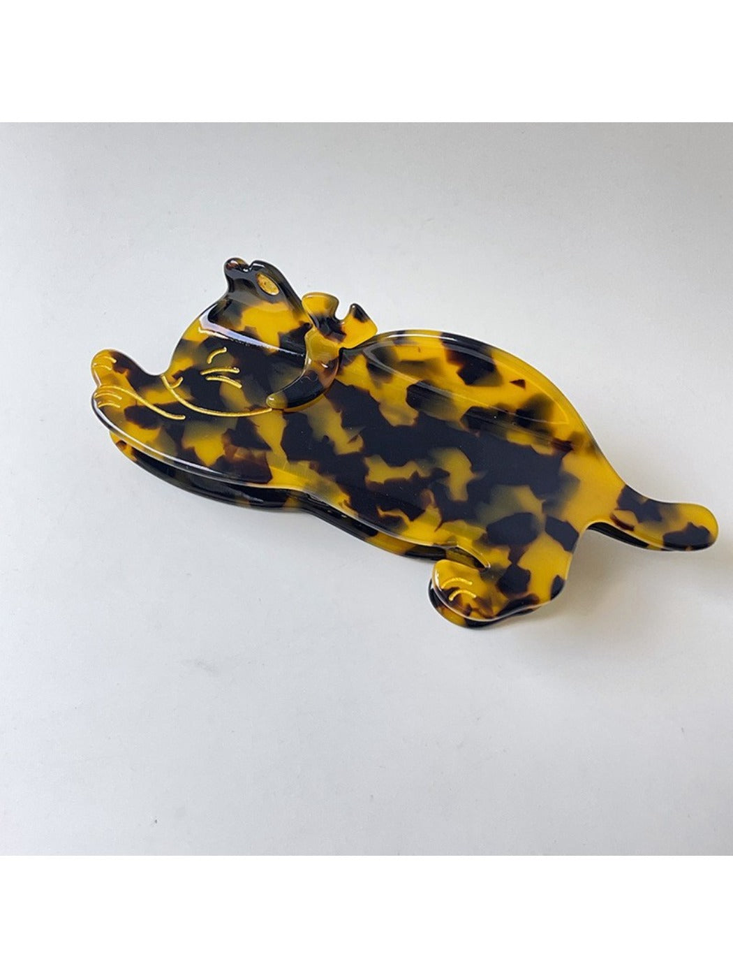 Beau - Jumping Cat Shaped Acetate Hair Clip