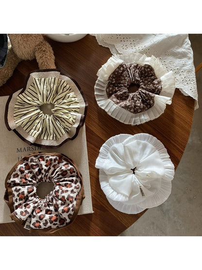 Gifty - Sweet Elegant Lace Scrunchie