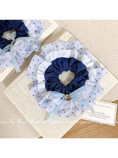 Gifty - Blue Polka Dot Scrunchie