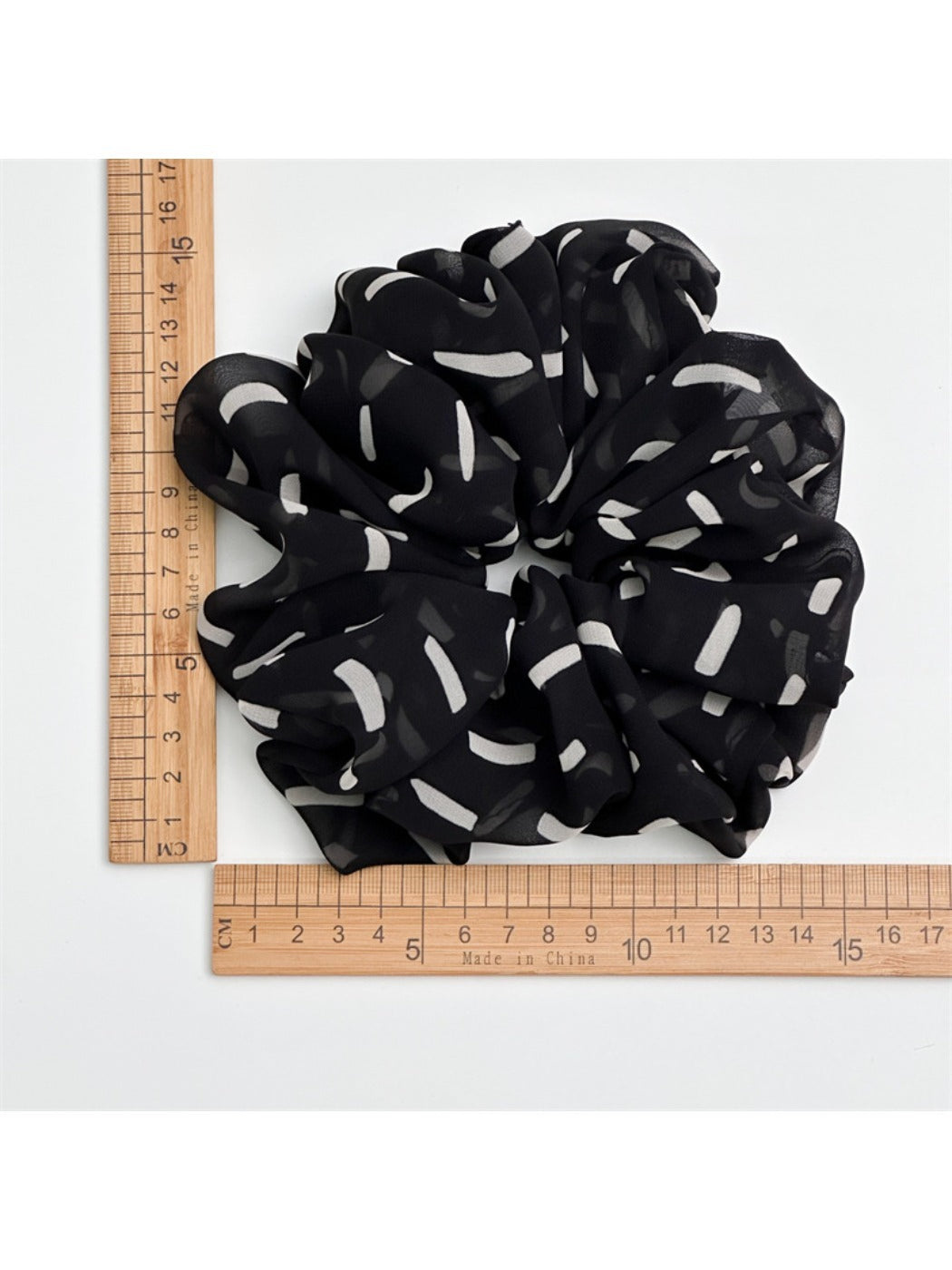 Gifty - Cloth Striped Hair Circle