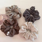 Gifty - Simple Plaid Vintage Scrunchie