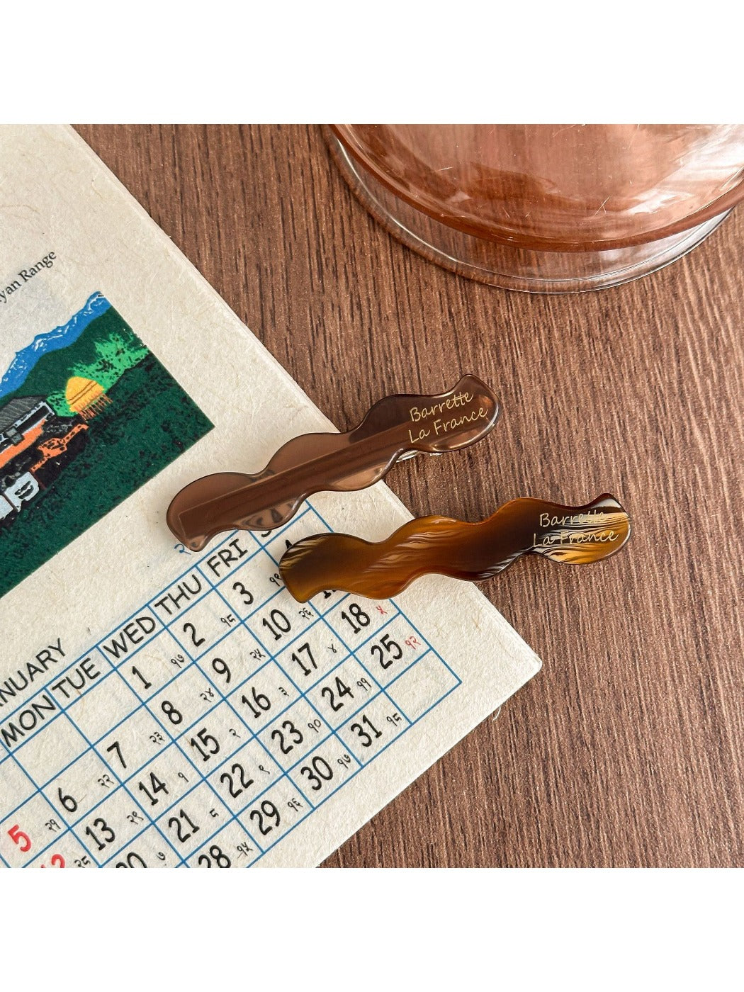 Beau - Vintage Wave-Shaped Hair Clip