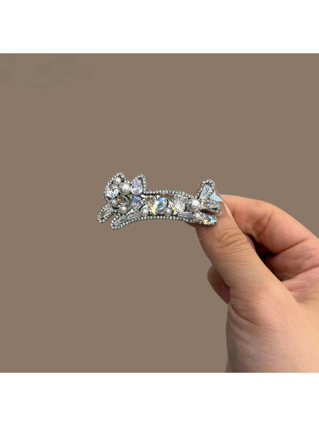 Beau - Alloy Embellished Cat Hair Clip