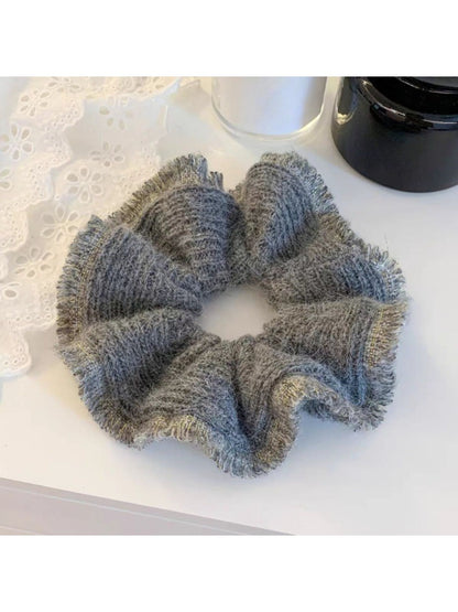 Gifty - Winter Gray Gathered Scrunchies