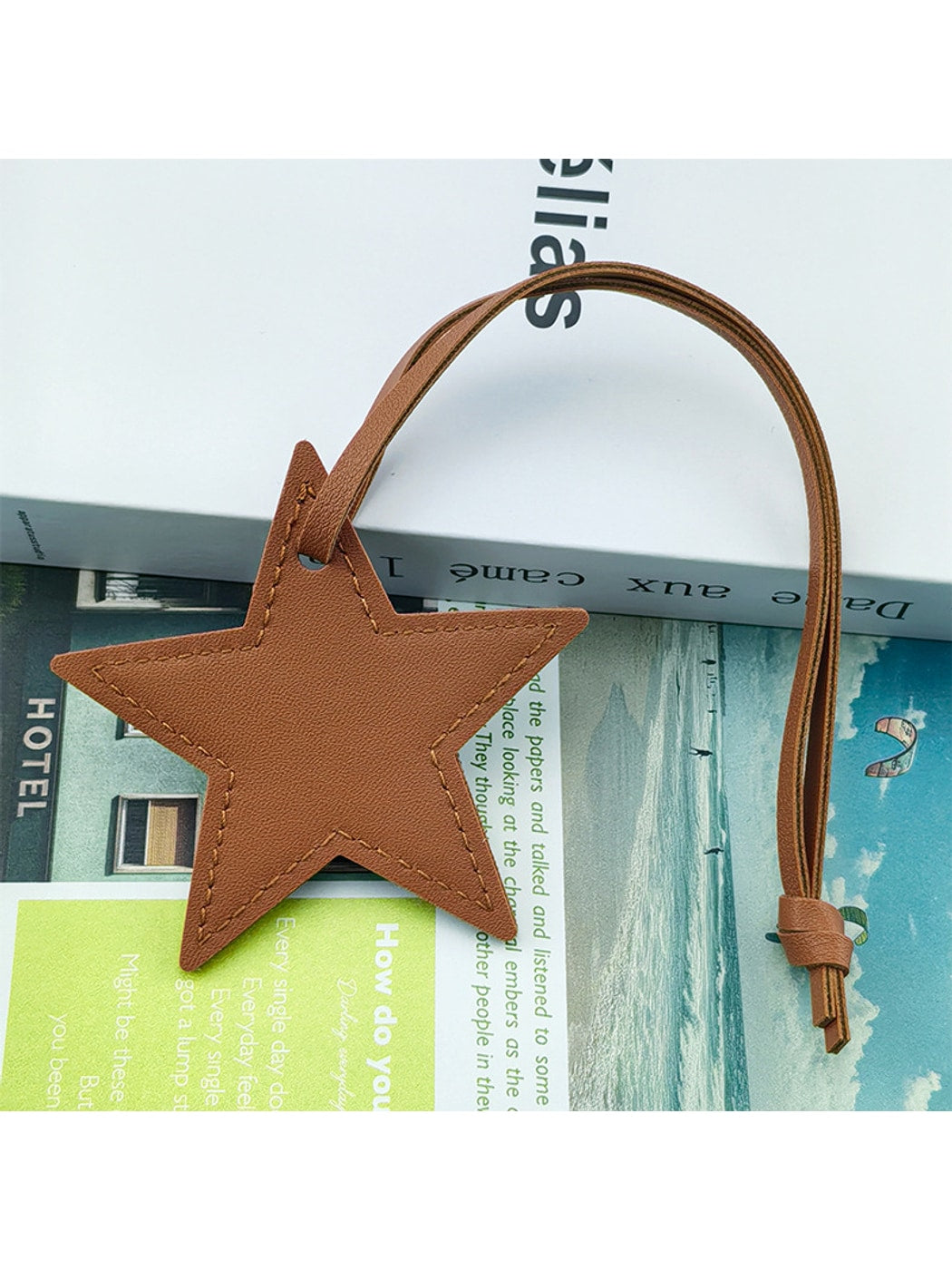 Keypus - Minimalist Five-Point Star Bag Charm Keychain