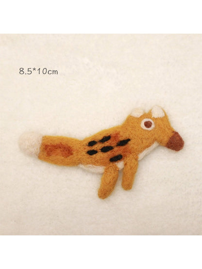 Feltery - Cute cartoon fox brooch pin