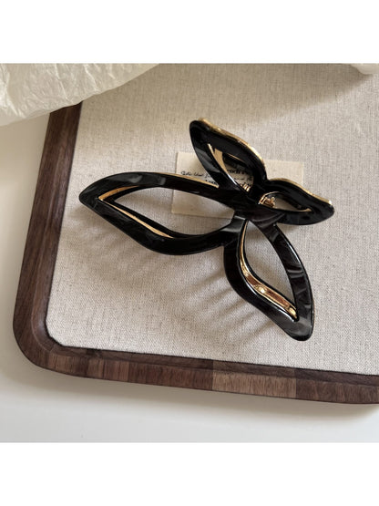 Beau - Cut-Out Butterfly Hair Clip