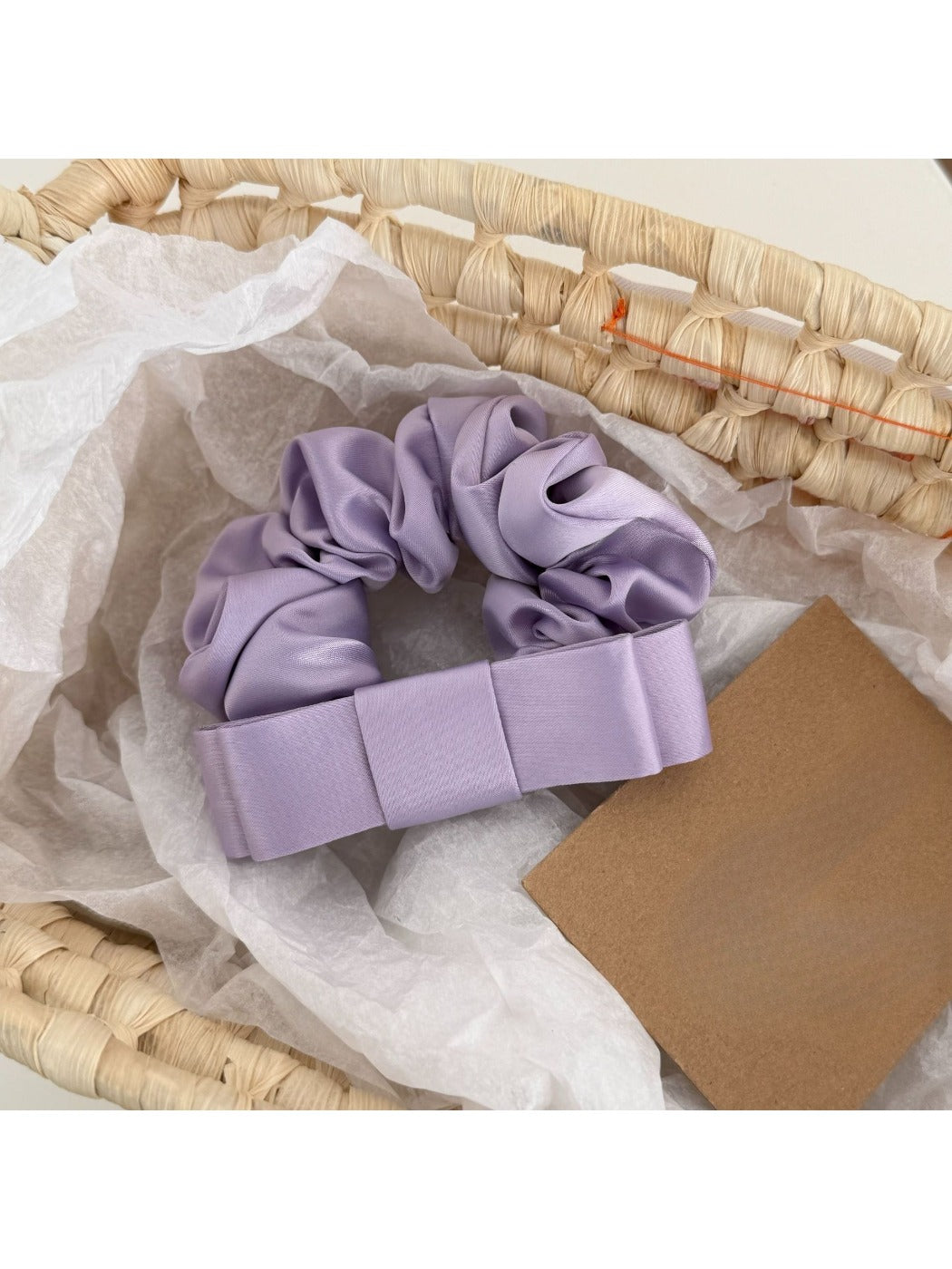 Gifty - Bow Detail Satin Scrunchie
