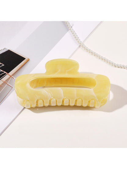 Beau - Glossy Marble Look Oval Hair Claw Clip